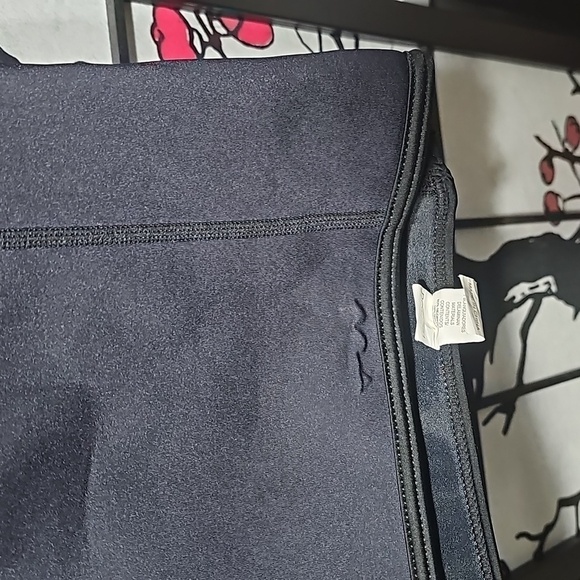 Neosport Men's Black Swim Long Sleeve Top Size Medium X-Span - Picture 8 of 10